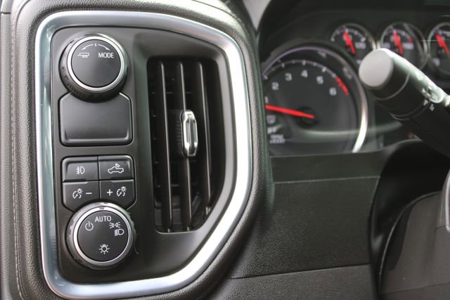 Used 2020 Chevrolet Silverado 1500 RST w/ All-Star Edition RWD image 16