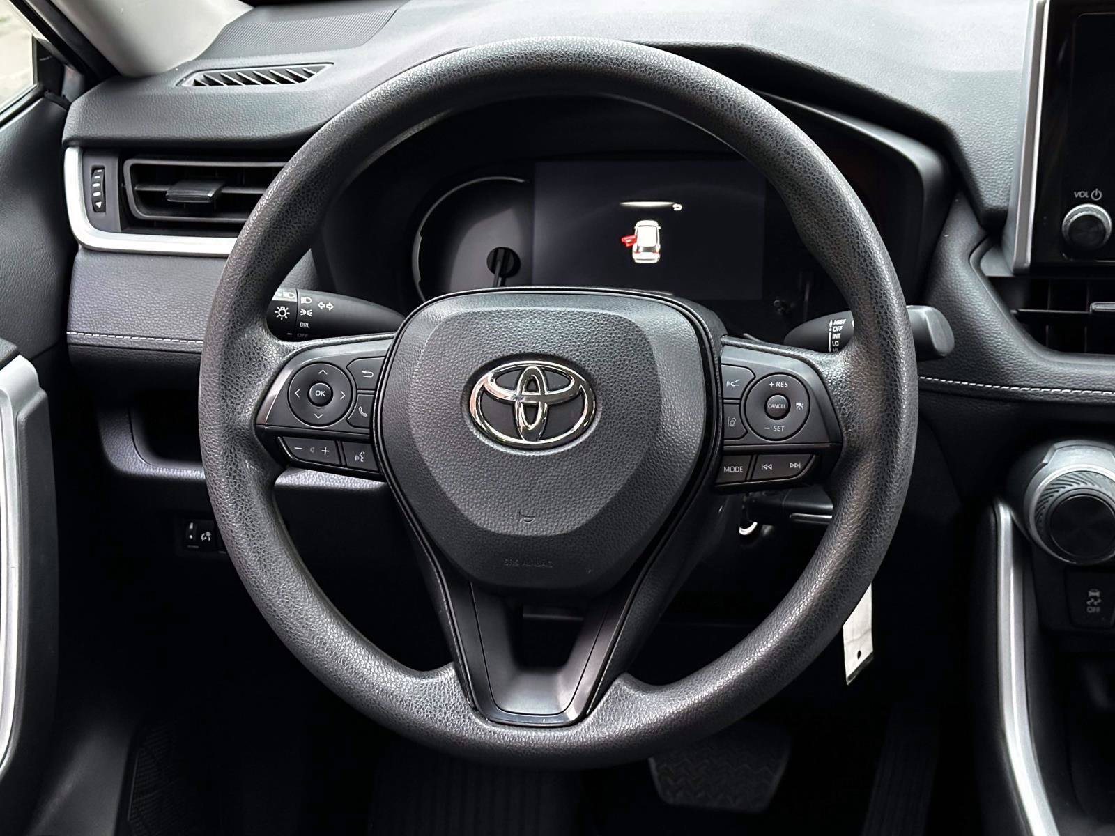 Certified 2023 Toyota RAV4 LE AWD/4WD image 16