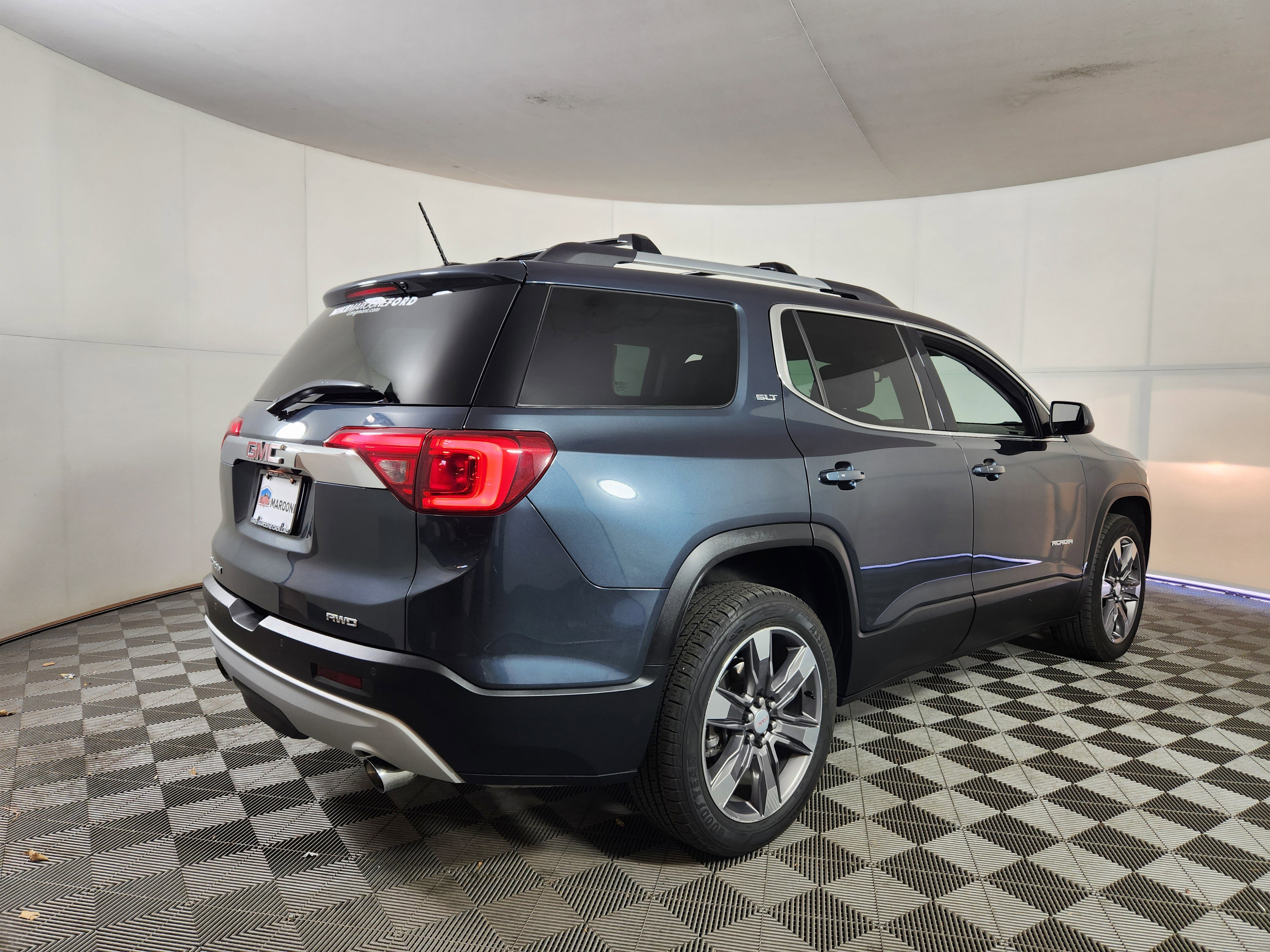 Used 2019 GMC Acadia SLT w/ LPO, Floor Liner Package image 7