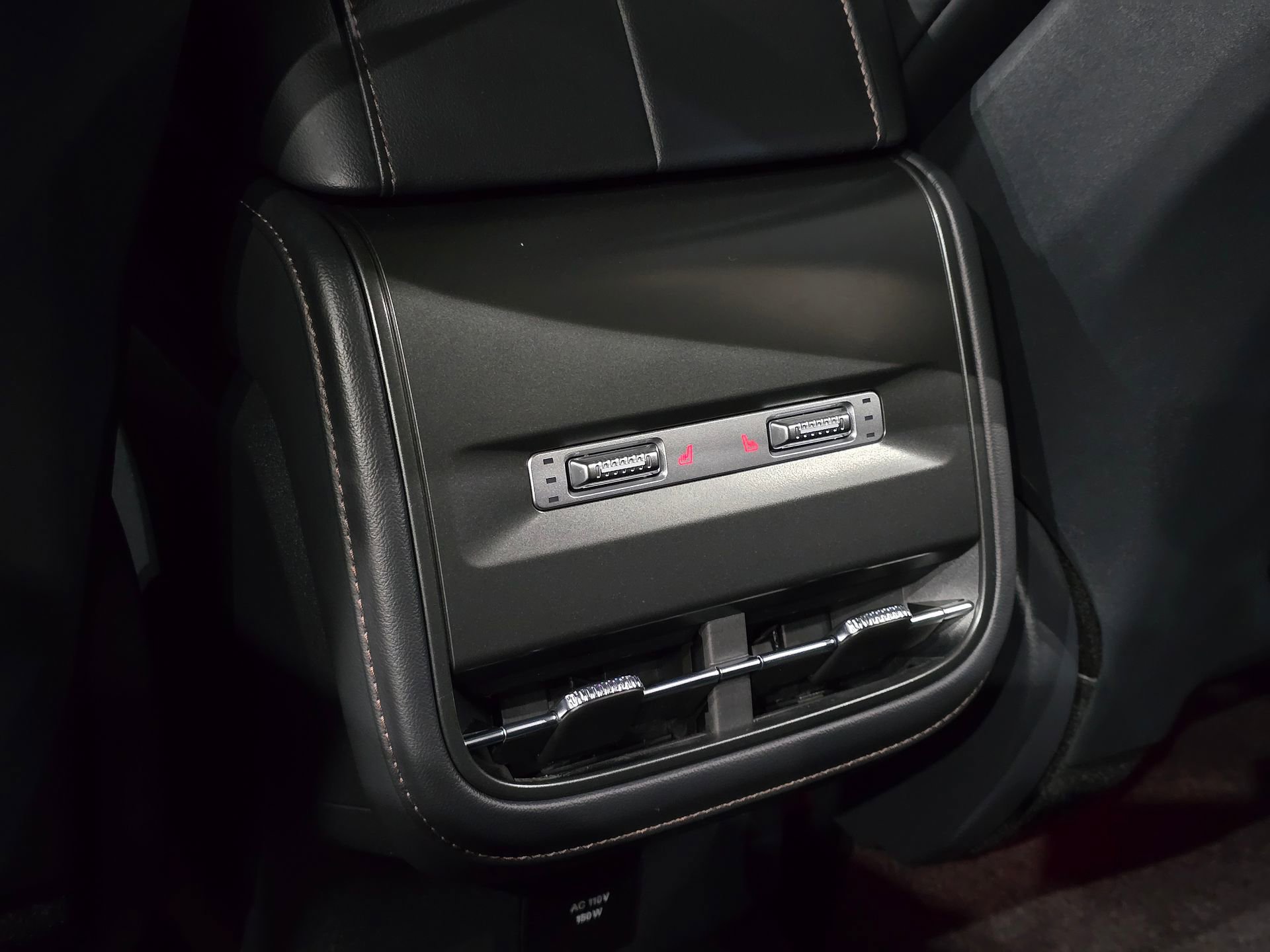 New 2026 Lincoln Nautilus Reserve AWD/4WD image 42