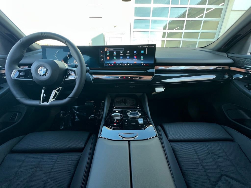 New 2026 BMW 530i xDrive w/ M Sport Package image 12