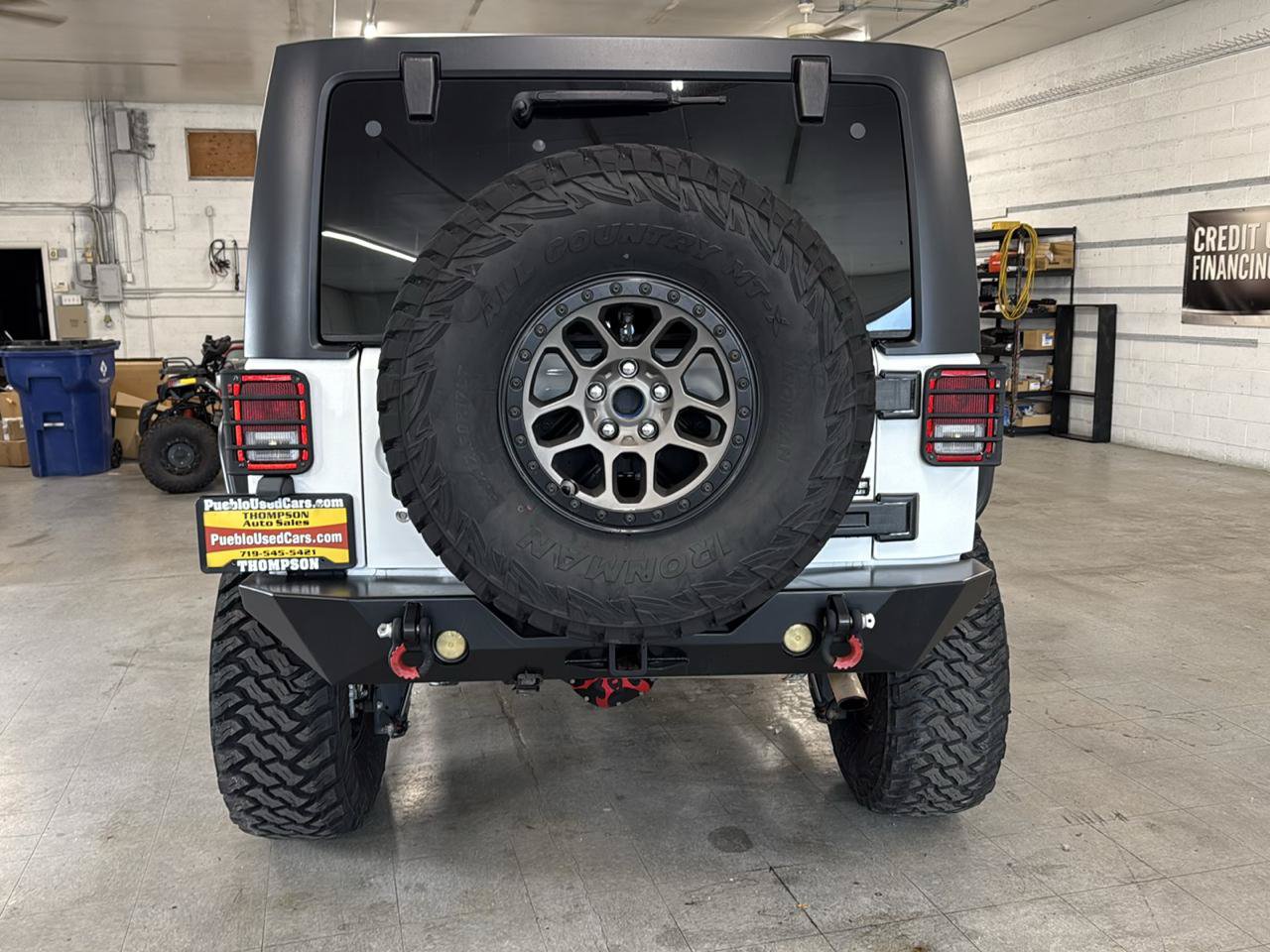 Used 2016 Jeep Wrangler Unlimited Rubicon AWD/4WD image 3