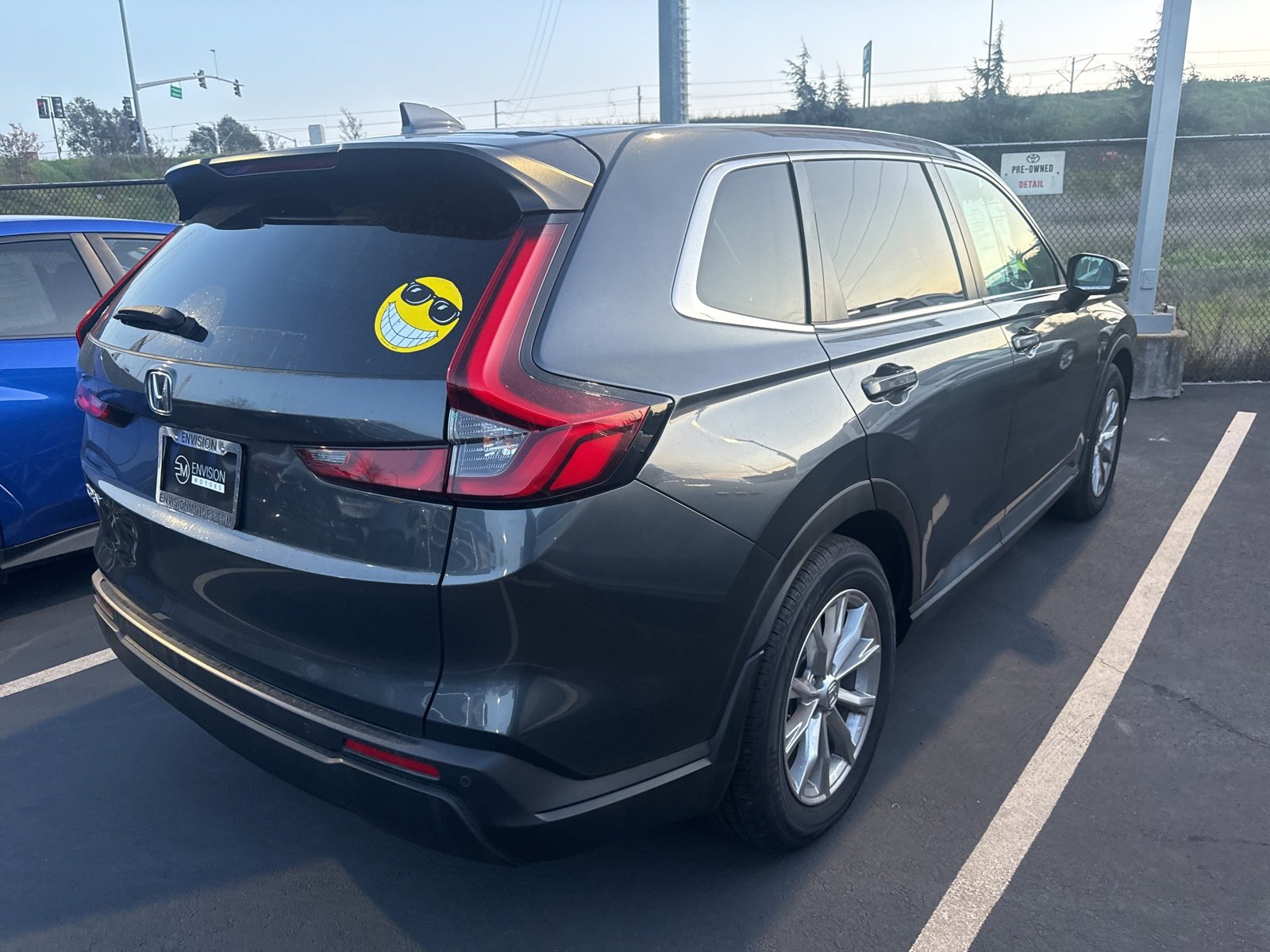 Used 2023 Honda CR-V EX-L image 2