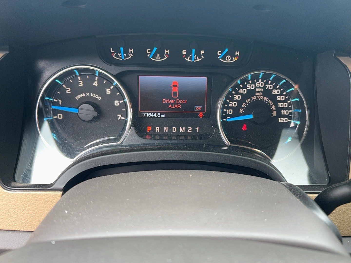 Used 2014 Ford F150 XLT w/ Equipment Group 302A Luxury AWD/4WD image 16