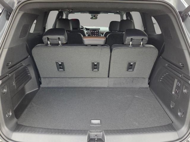 New 2026 GMC Acadia Denali Ultimate FWD image 17
