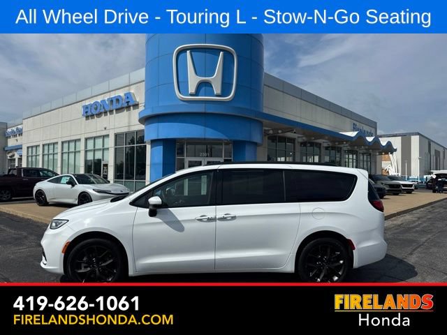 Used 2023 Chrysler Pacifica Touring-L w/ S Appearance Package AWD/4WD video 1