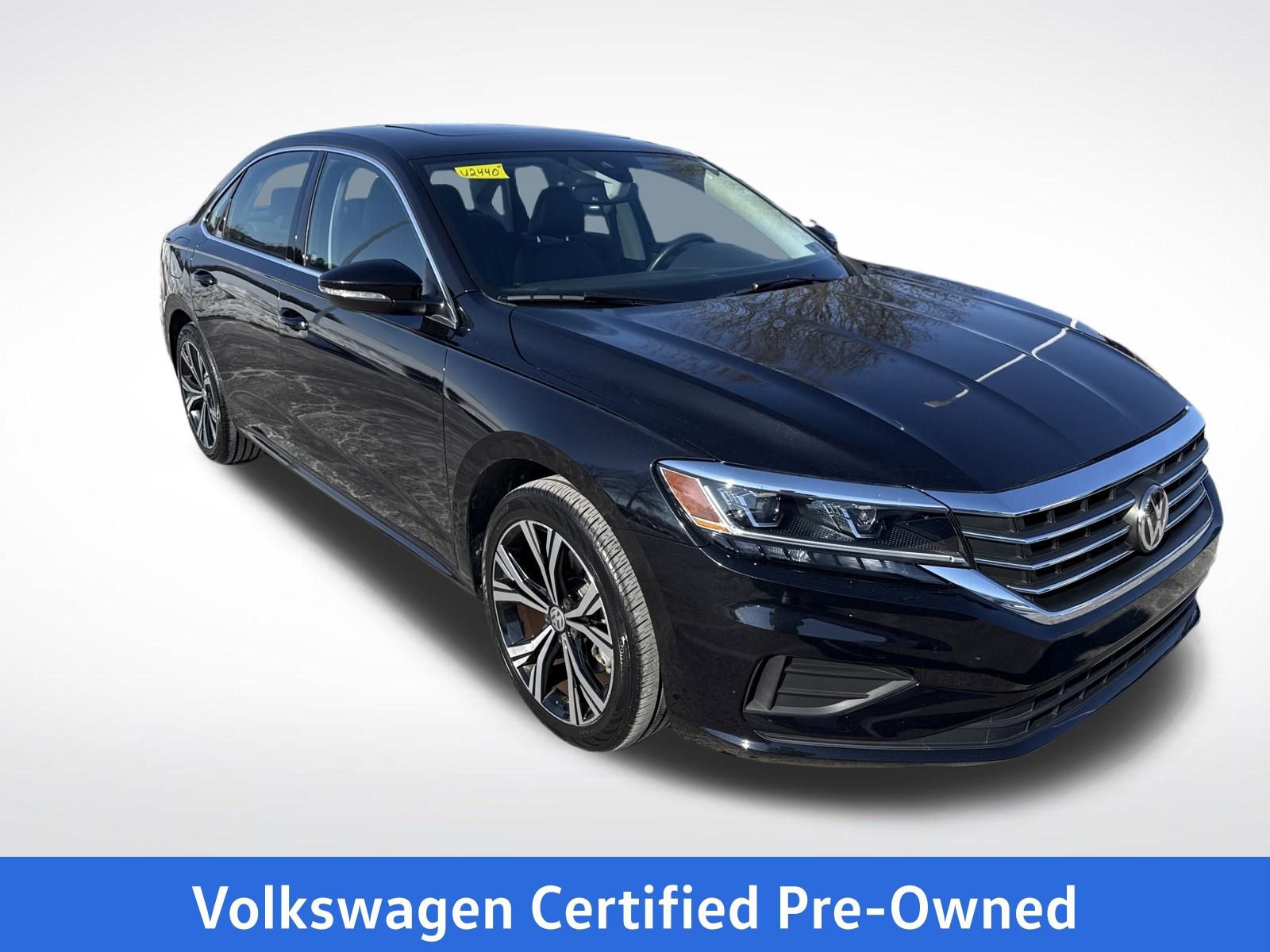 Certified 2021 Volkswagen Passat 2.0T SE image 8