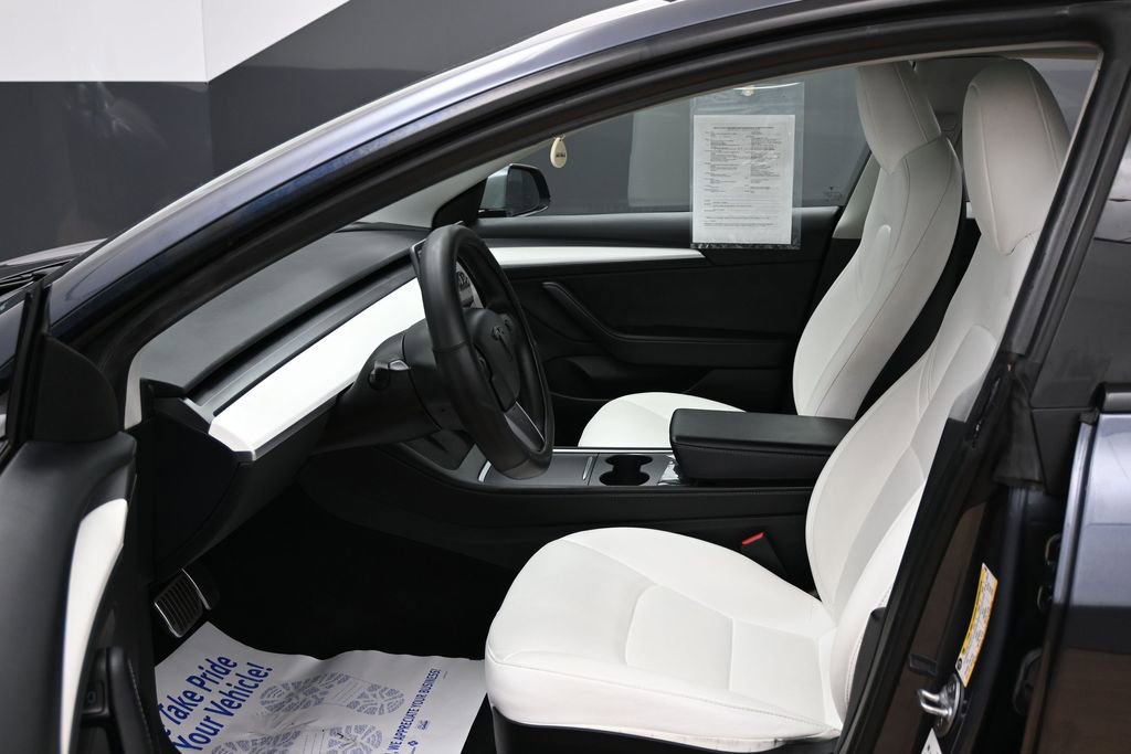 Used 2023 Tesla Model 3 Standard Range RWD image 16