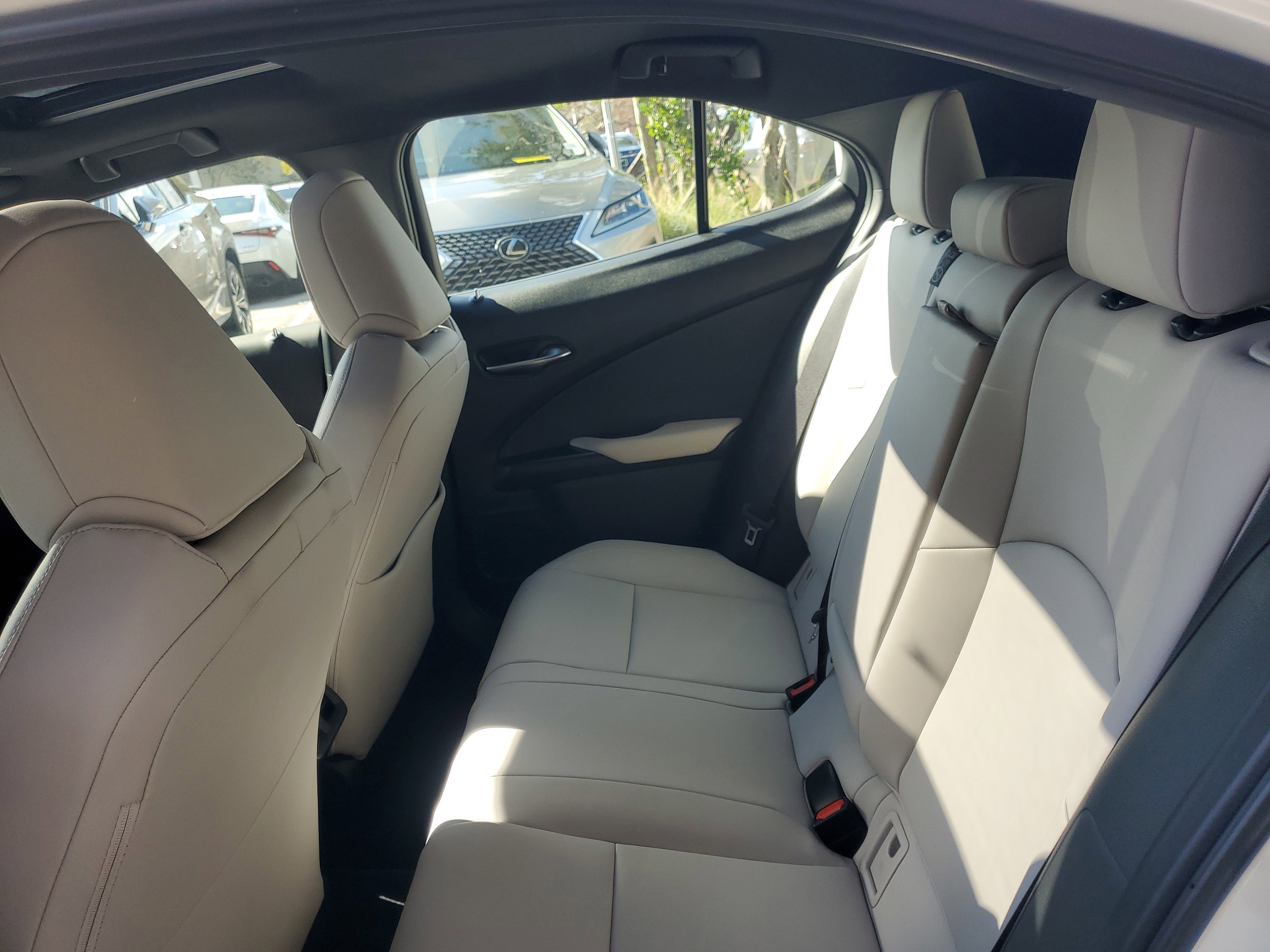 Used 2025 Lexus UX 300h FWD w/ Accessory Package (Z2) image 10