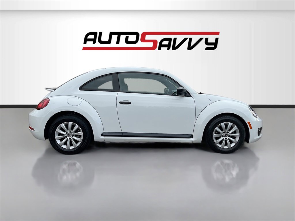 Used 2017 Volkswagen Beetle 1.8T S image 8