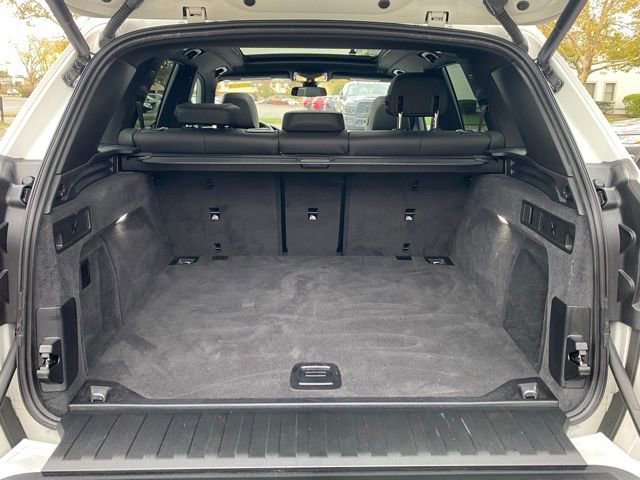 Used 2022 BMW X5 xDrive40i w/ Premium Package image 12