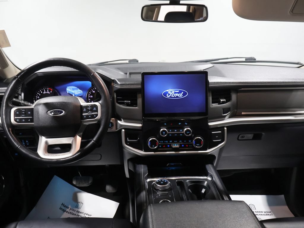 Used 2023 Ford Expedition XLT AWD/4WD image 17