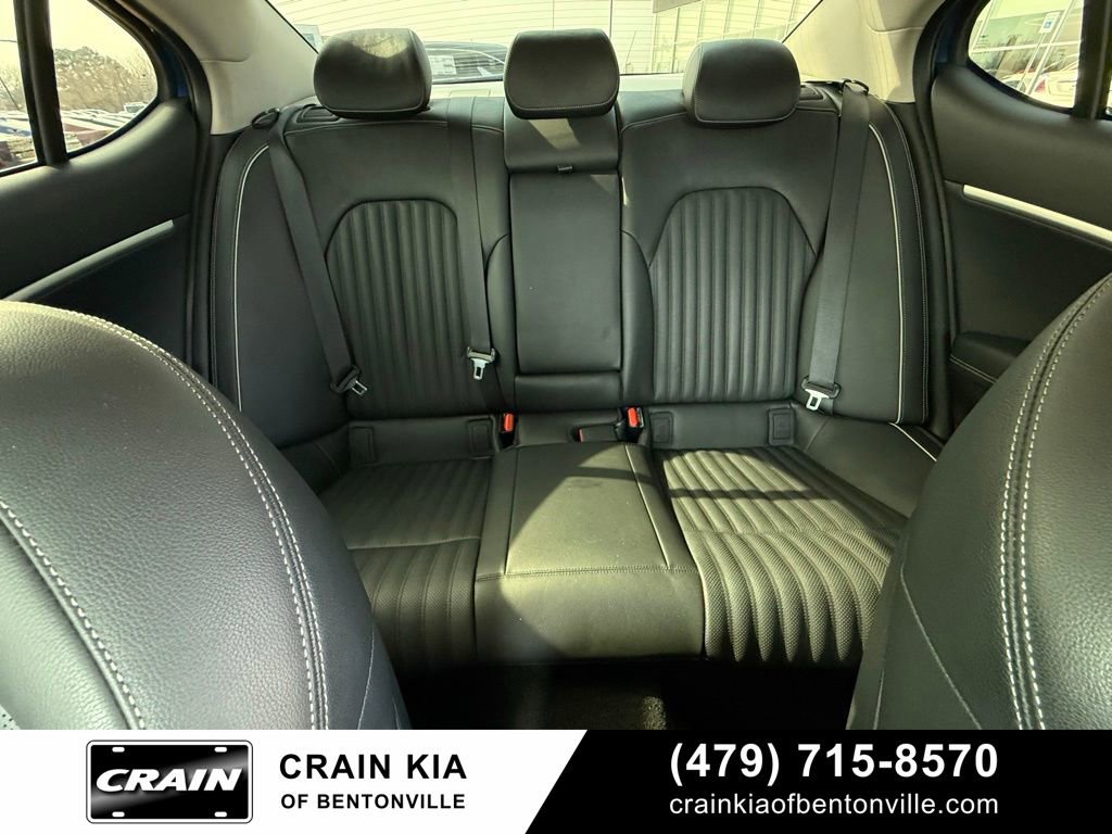 Used 2019 Genesis G70 3.3T Advanced image 29