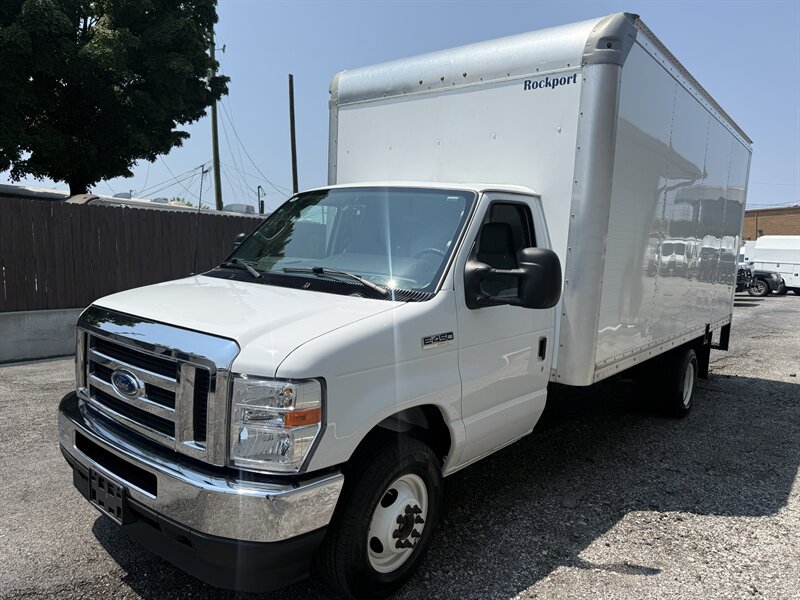 Used 2025 Ford E-450 and Econoline 450 Super Duty w/ Power Equipment Group RWD image 18