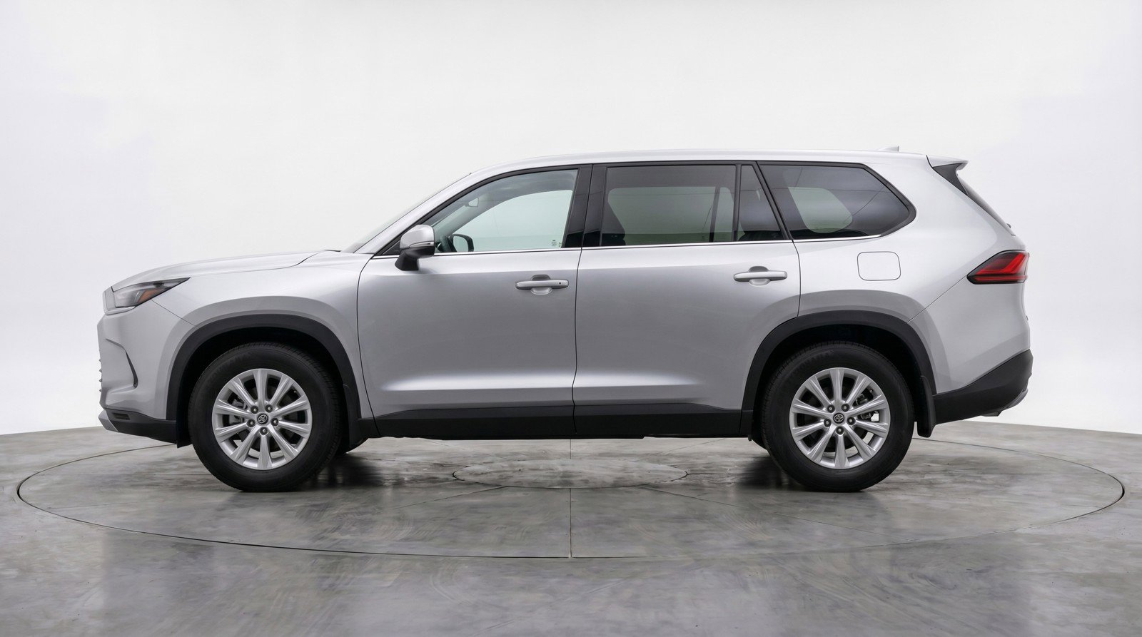 Used 2025 Toyota Grand Highlander FWD image 5