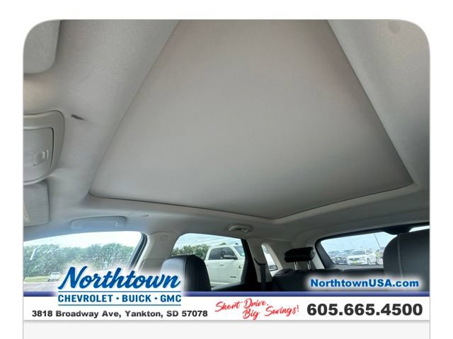 Used 2018 Cadillac XT5 Luxury w/ Driver Awareness Package AWD/4WD image 18