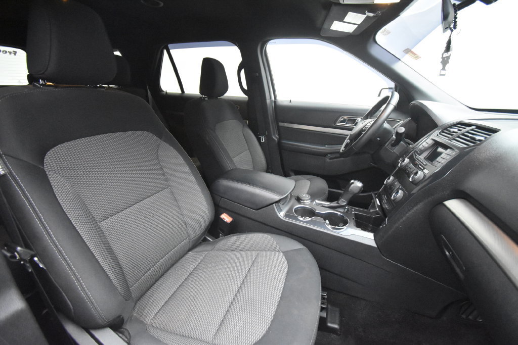 Used 2019 Ford Explorer XLT AWD/4WD image 13