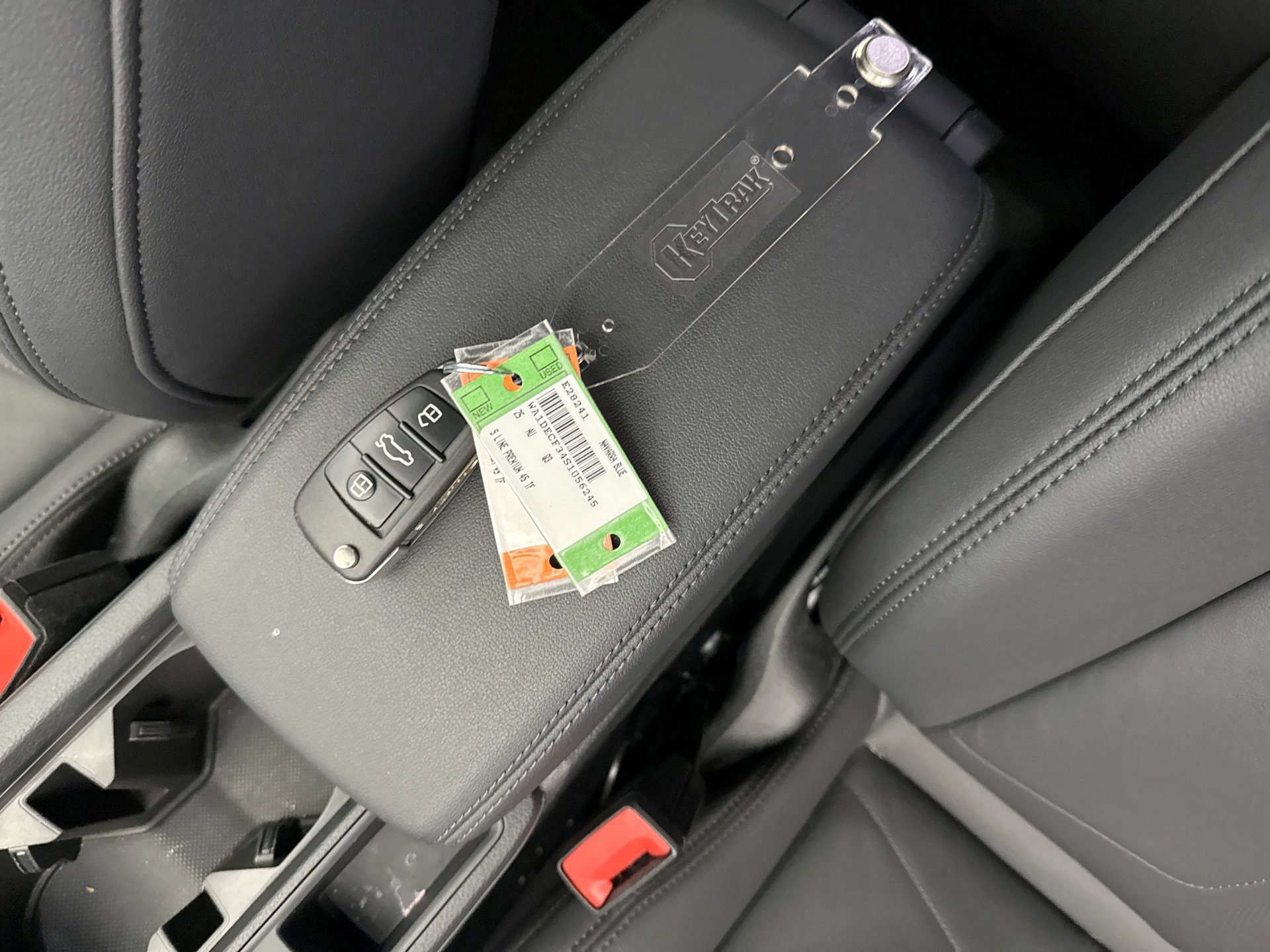 Used 2025 Audi Q3 2.0T Premium image 11