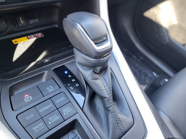 Used 2022 Toyota RAV4 XLE Premium AWD/4WD image 24