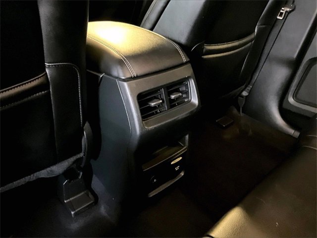 Used 2024 Ford Edge Titanium image 28