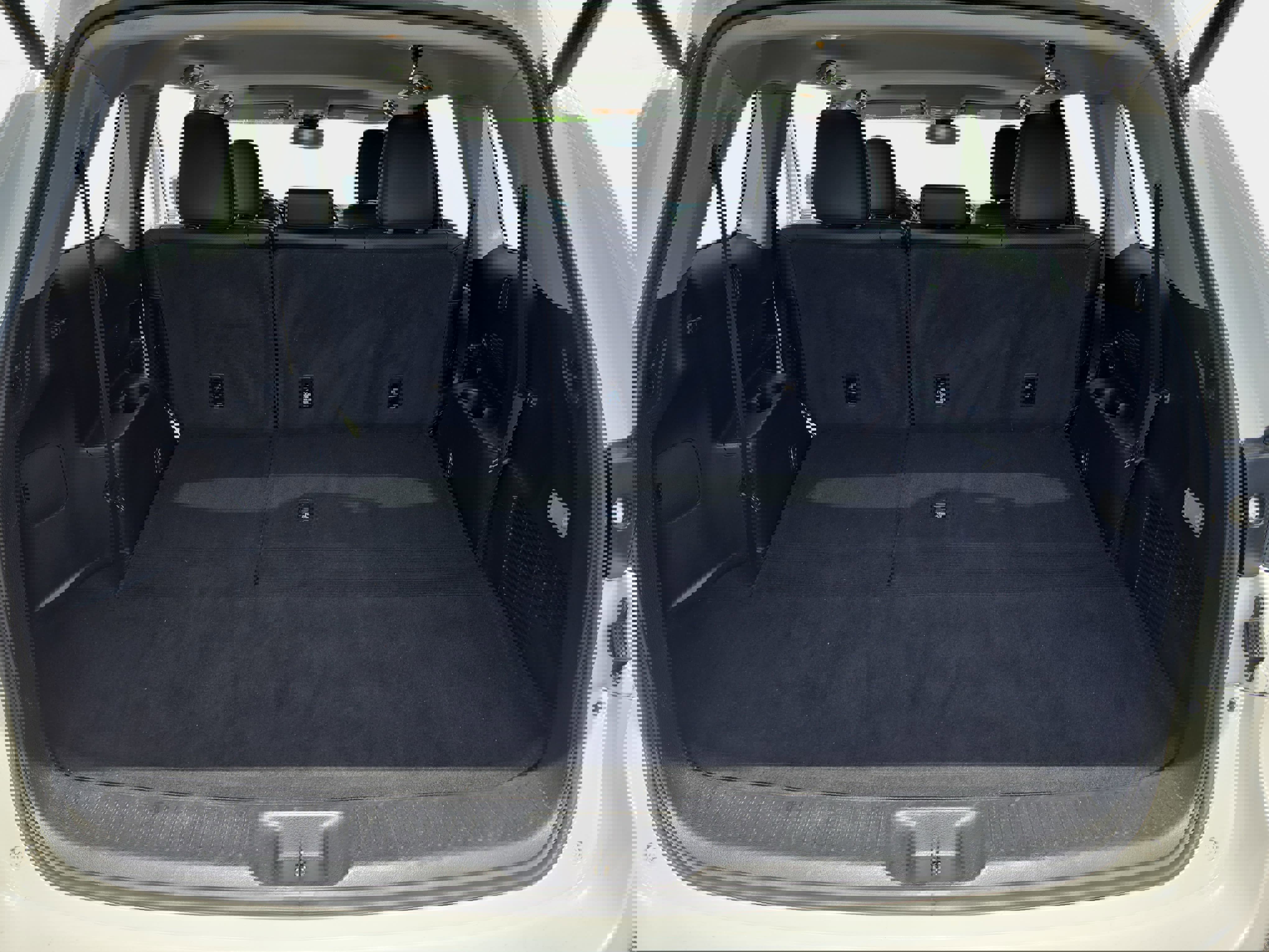 Used 2019 Toyota Highlander Limited image 12