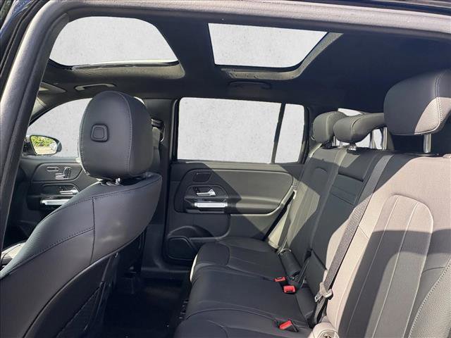 New 2026 Mercedes-Benz GLB 250 image 18