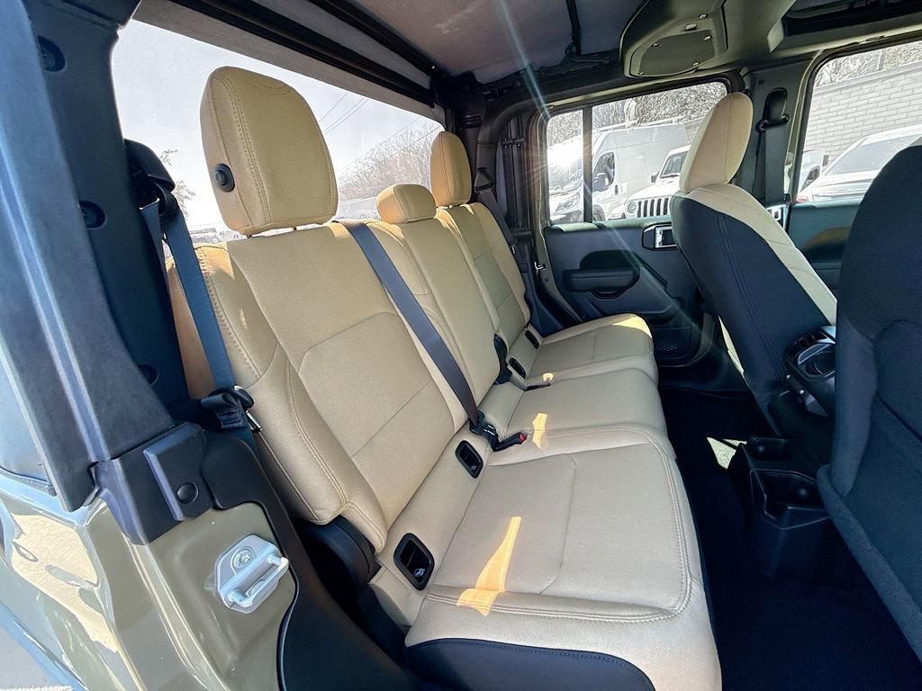 New 2026 Jeep Gladiator Willys AWD/4WD image 30
