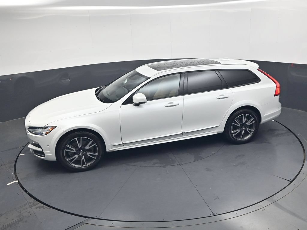 Used 2018 Volvo V90 T6 Cross Country w/ Convenience Package AWD/4WD image 22