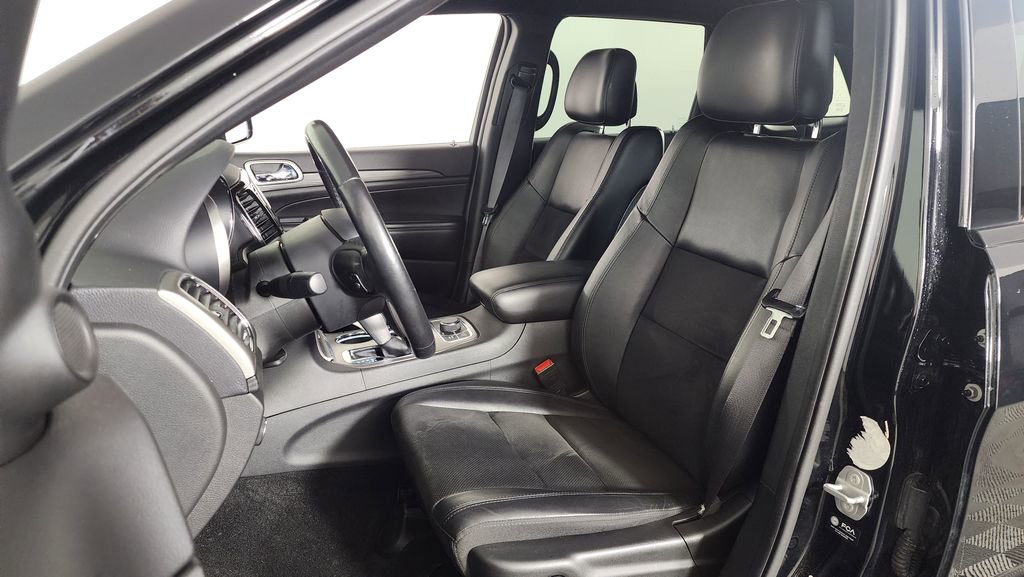 Used 2022 Jeep Grand Cherokee Laredo X image 15