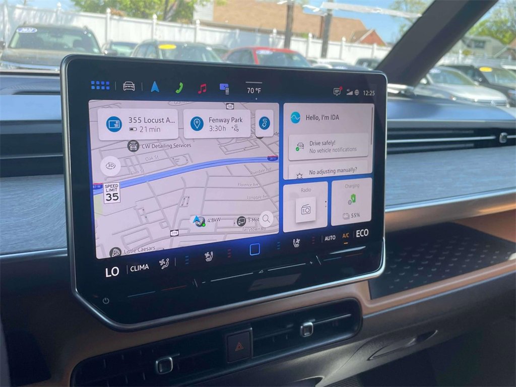 New 2025 Volkswagen ID. Buzz Pro S image 28