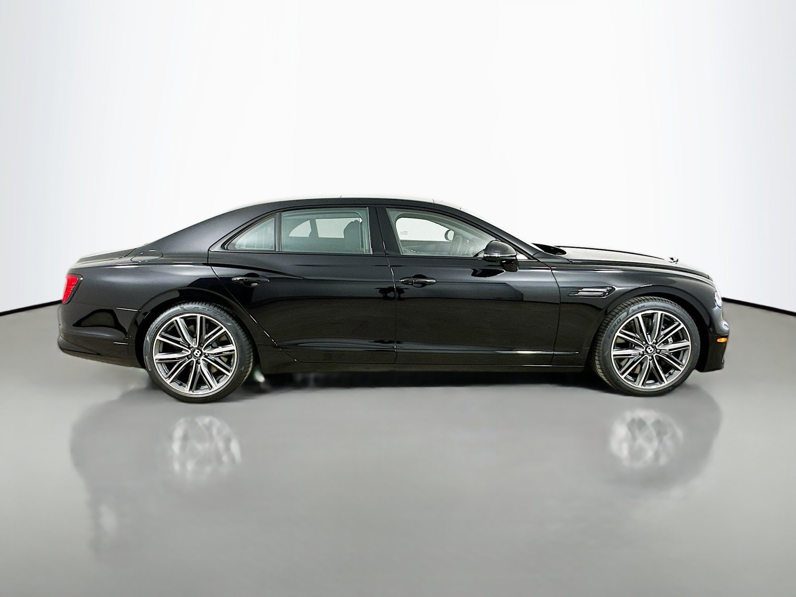 New 2026 Bentley Flying Spur V8 AWD/4WD image 5