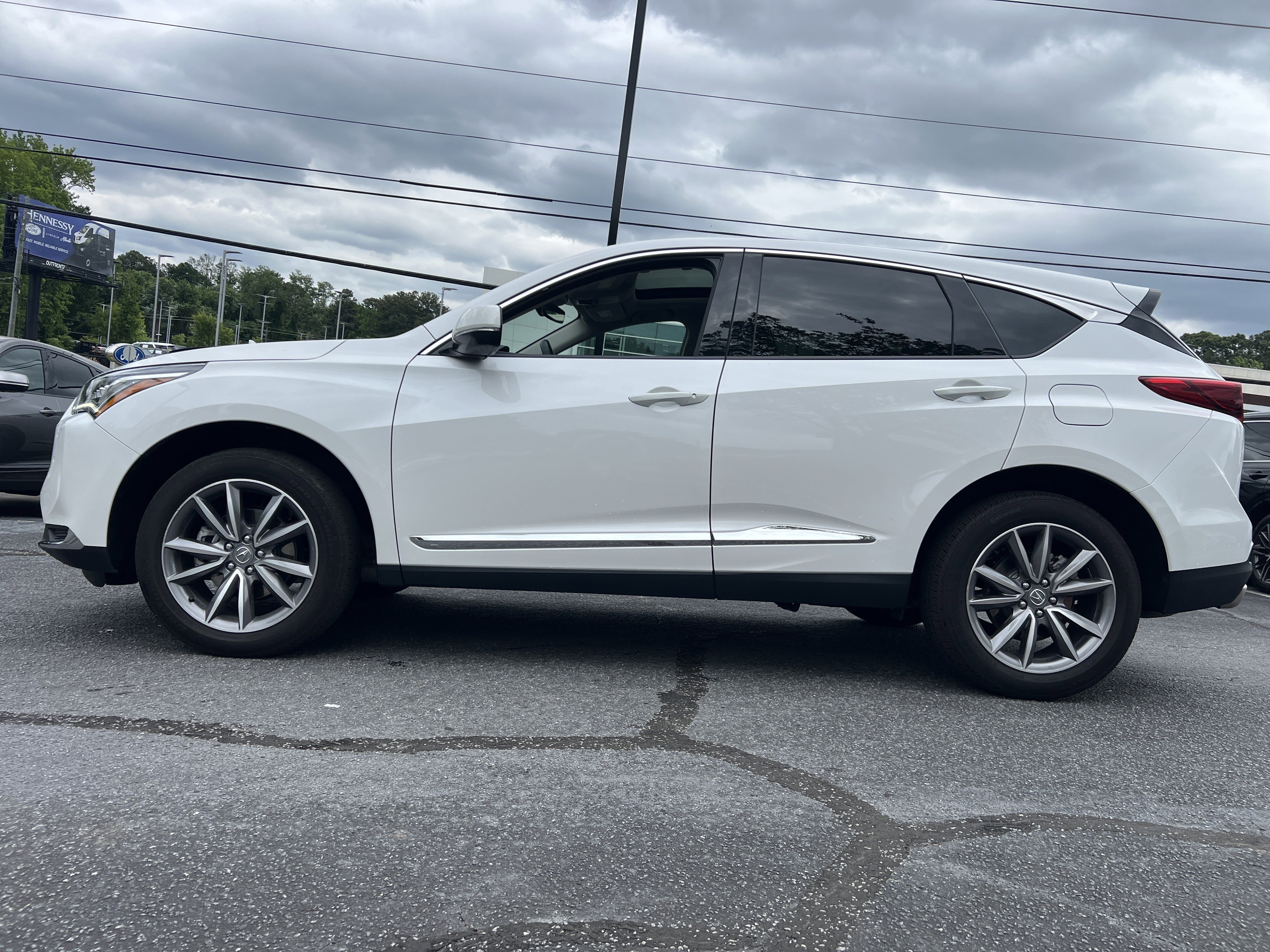 Used 2023 Acura RDX FWD w/ Technology Package image 2