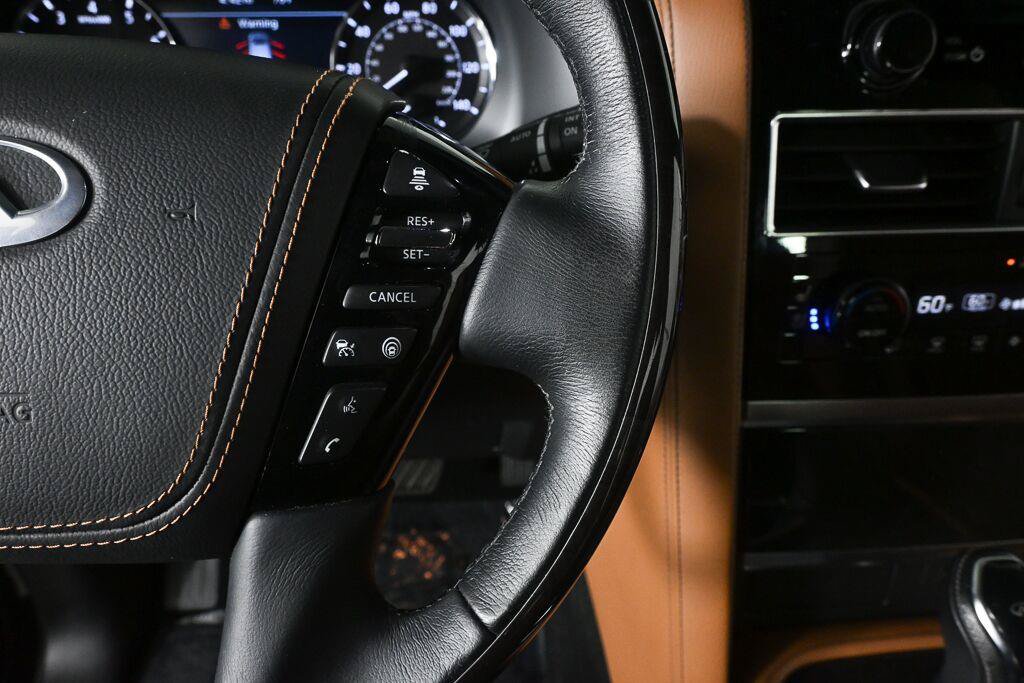 Used 2024 INFINITI QX80 Sensory AWD/4WD image 12