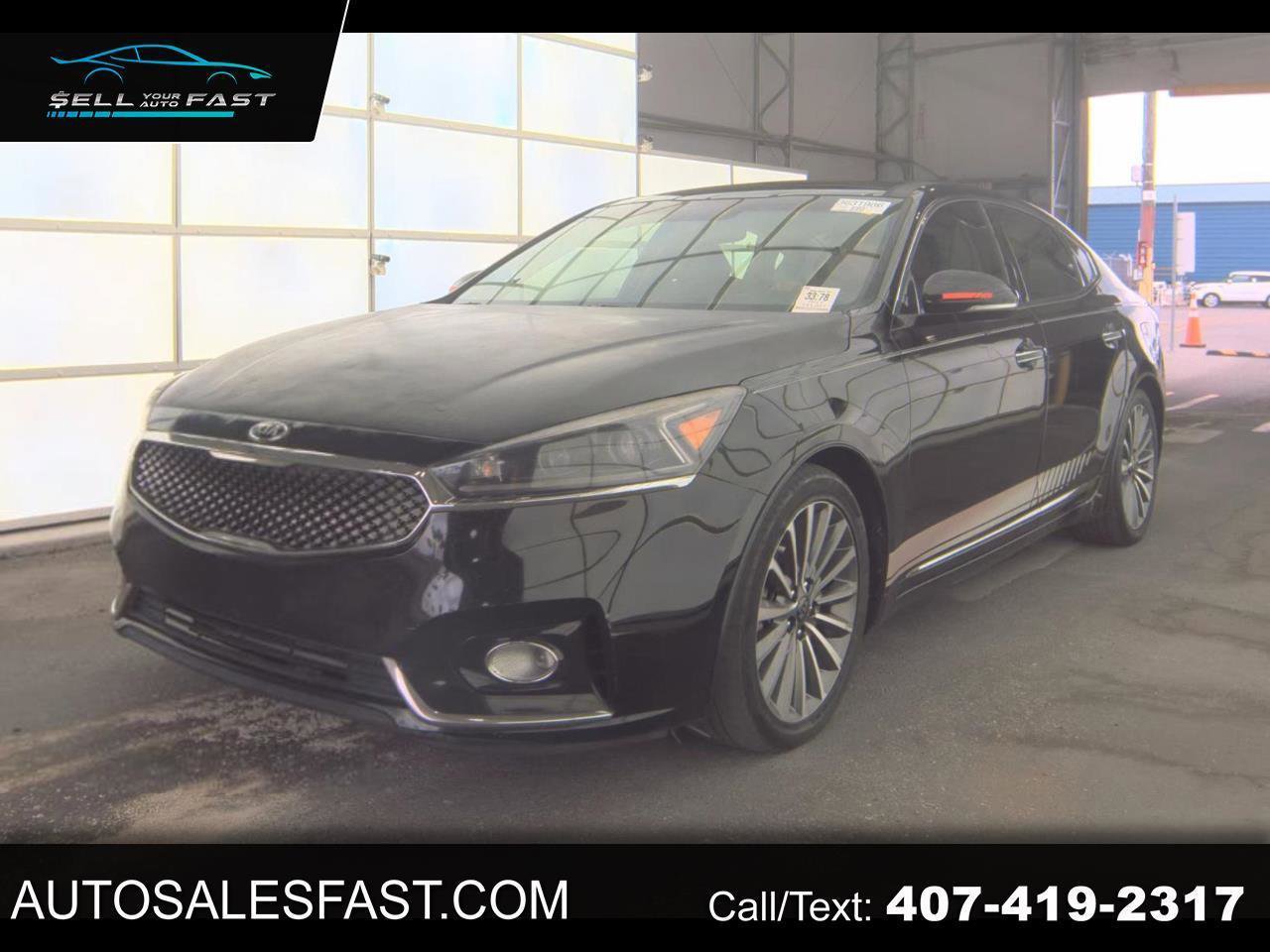 Used 2017 Kia Cadenza Premium w/ Luxury Package FWD image 1