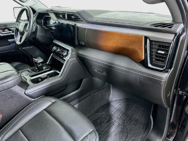 Used 2024 GMC Sierra 1500 Denali AWD/4WD image 34
