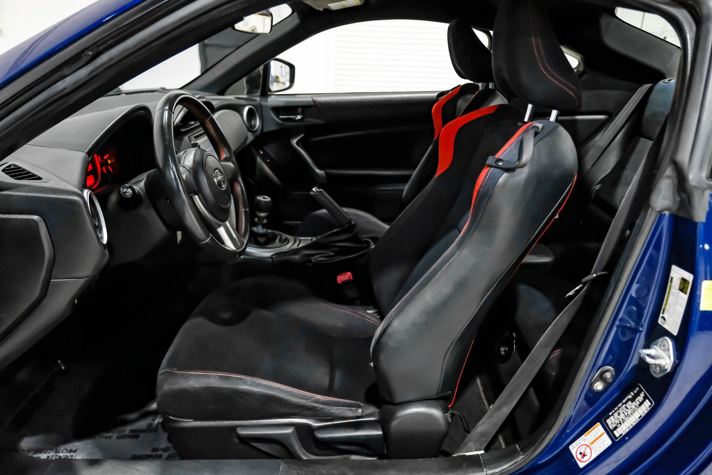 Used 2015 Scion FR-S RWD image 12