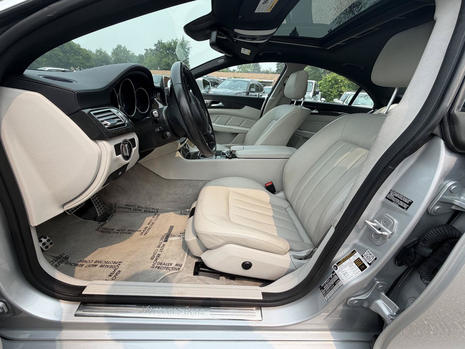 Used 2015 Mercedes-Benz CLS 550 4MATIC image 11