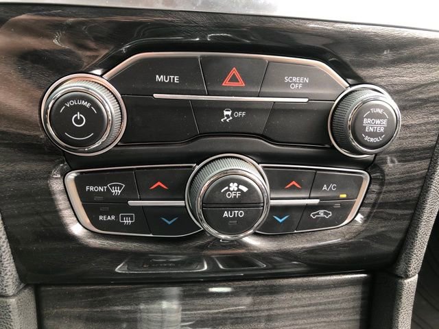 Used 2021 Chrysler 300 Touring w/ Sport Appearance Package RWD image 26