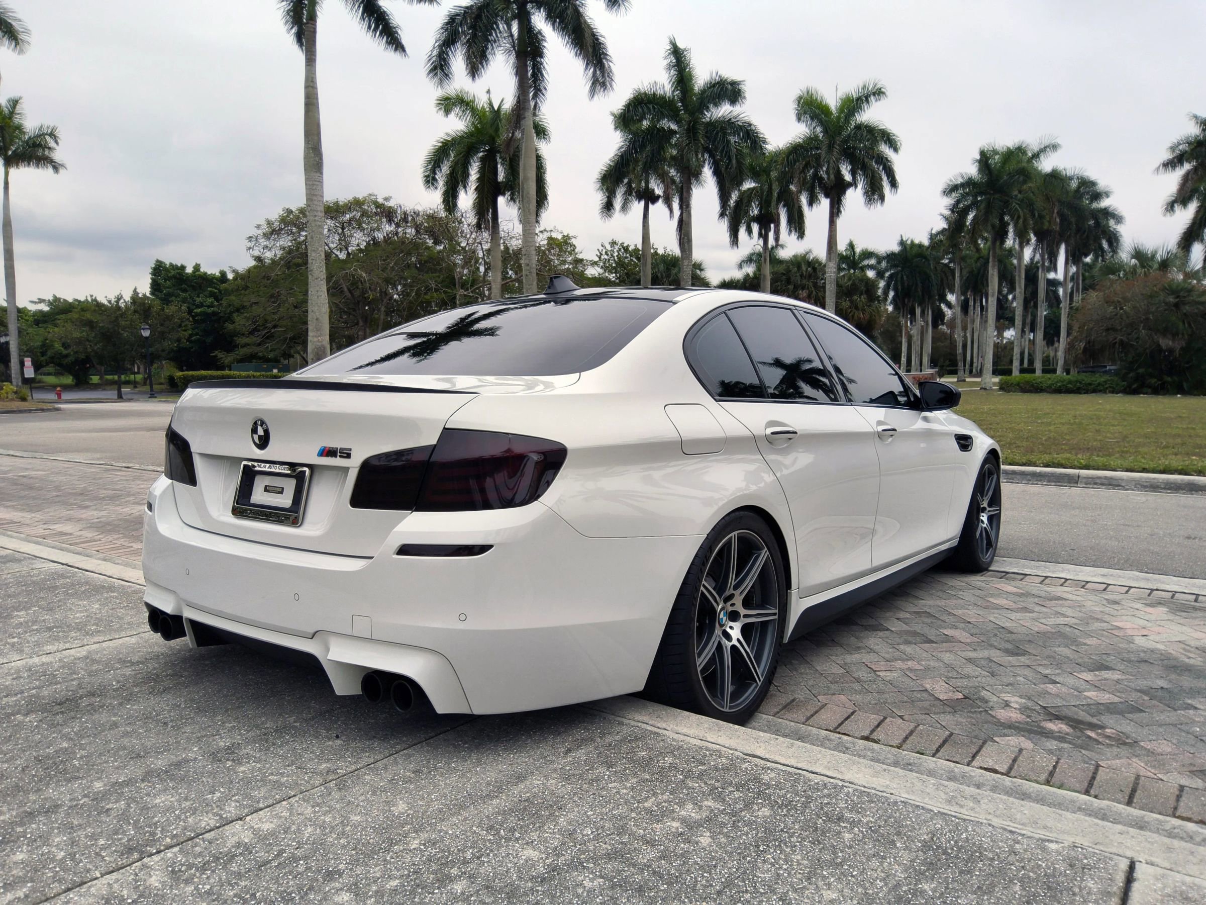 Used 2014 BMW M5 image 17