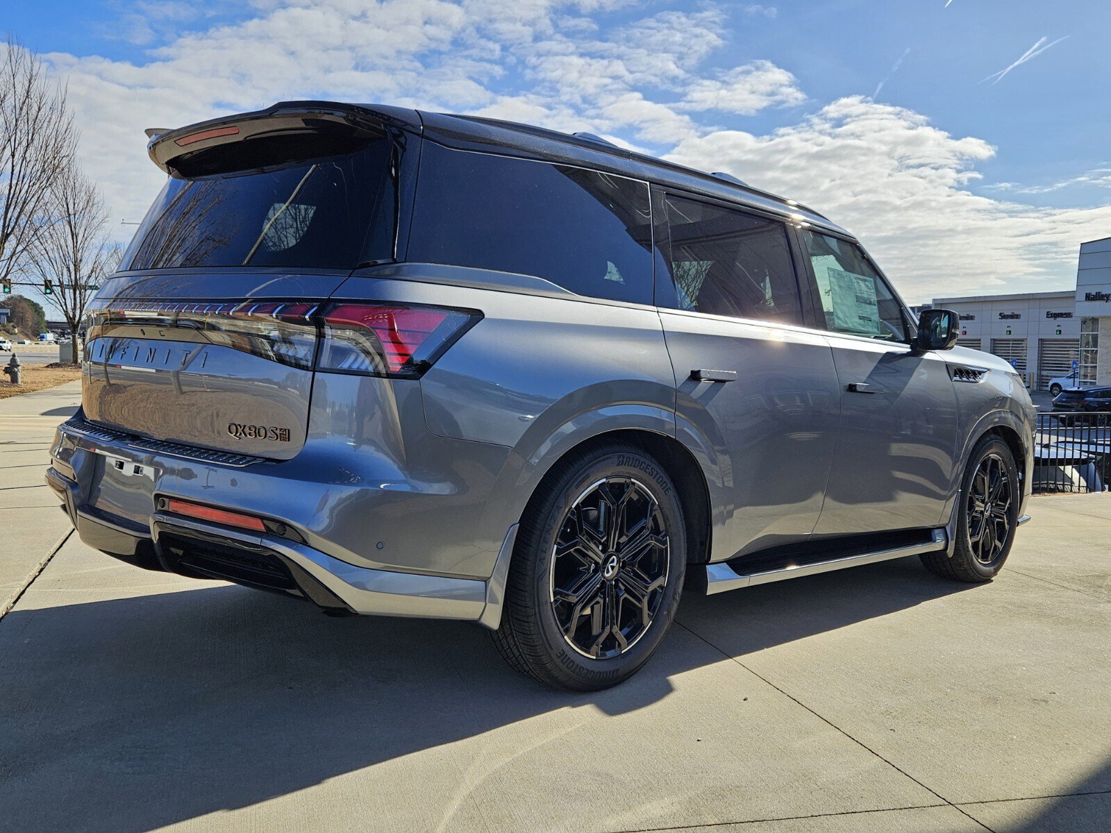 New 2026 INFINITI QX80 4WD w/ Sport Exterior Package image 6