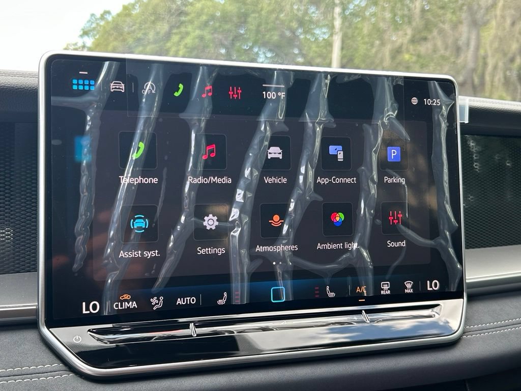 New 2026 Volkswagen Tiguan SE R-Line FWD image 30