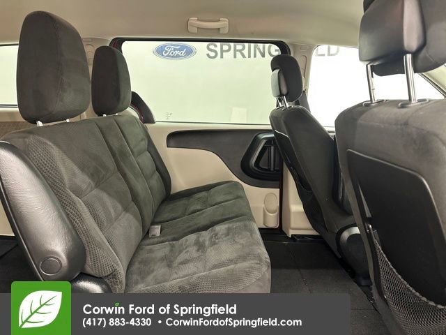Used 2016 Dodge Grand Caravan American Value Package image 12