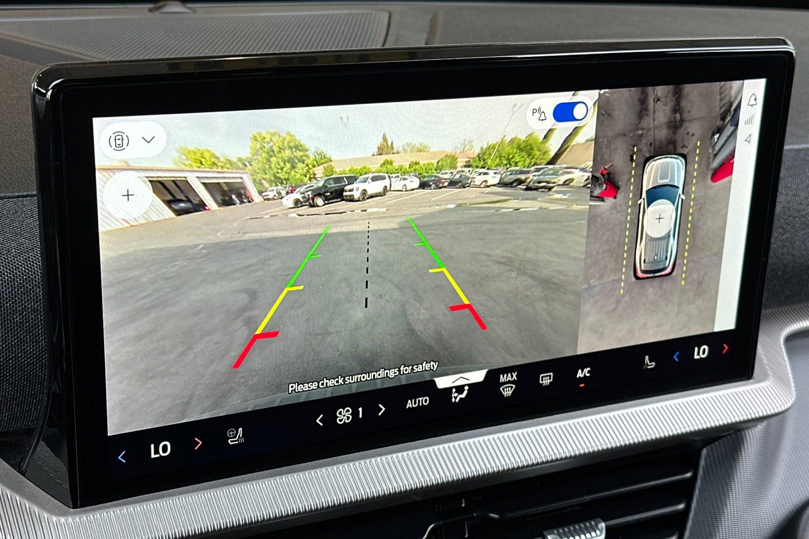 Used 2025 Ford Explorer ST-Line image 19