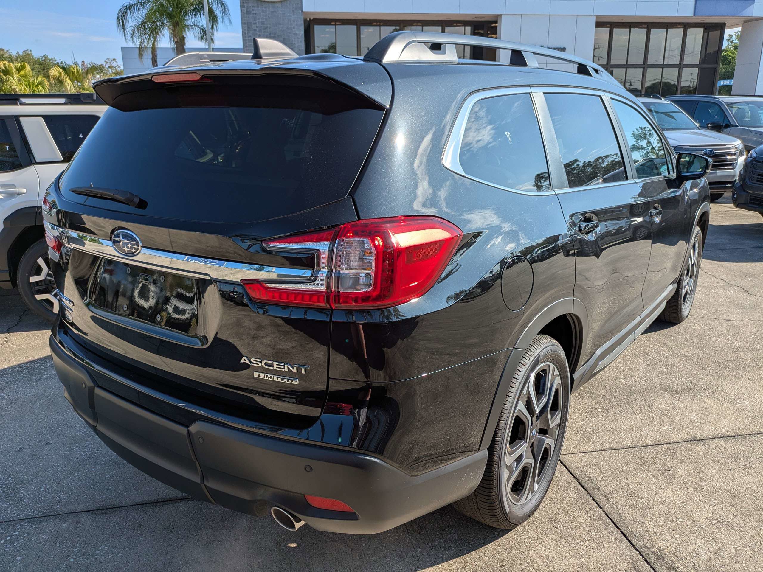 New 2026 Subaru Ascent Limited AWD/4WD image 4