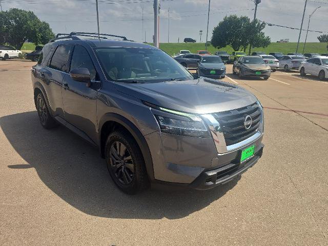 Certified 2022 Nissan Pathfinder SV FWD image 7