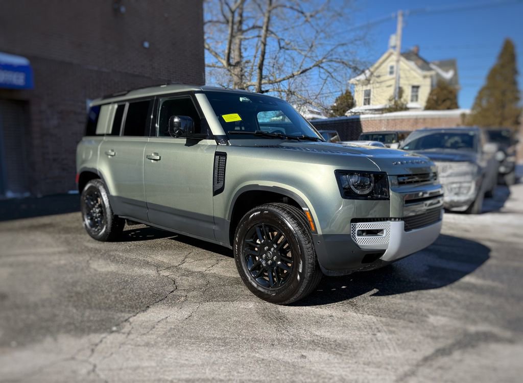 Used 2025 Land Rover Defender 110 S image 3