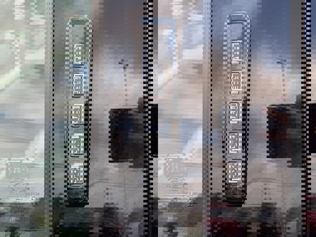 Used 2023 Ford F250 XLT w/ XLT Premium Package AWD/4WD image 19