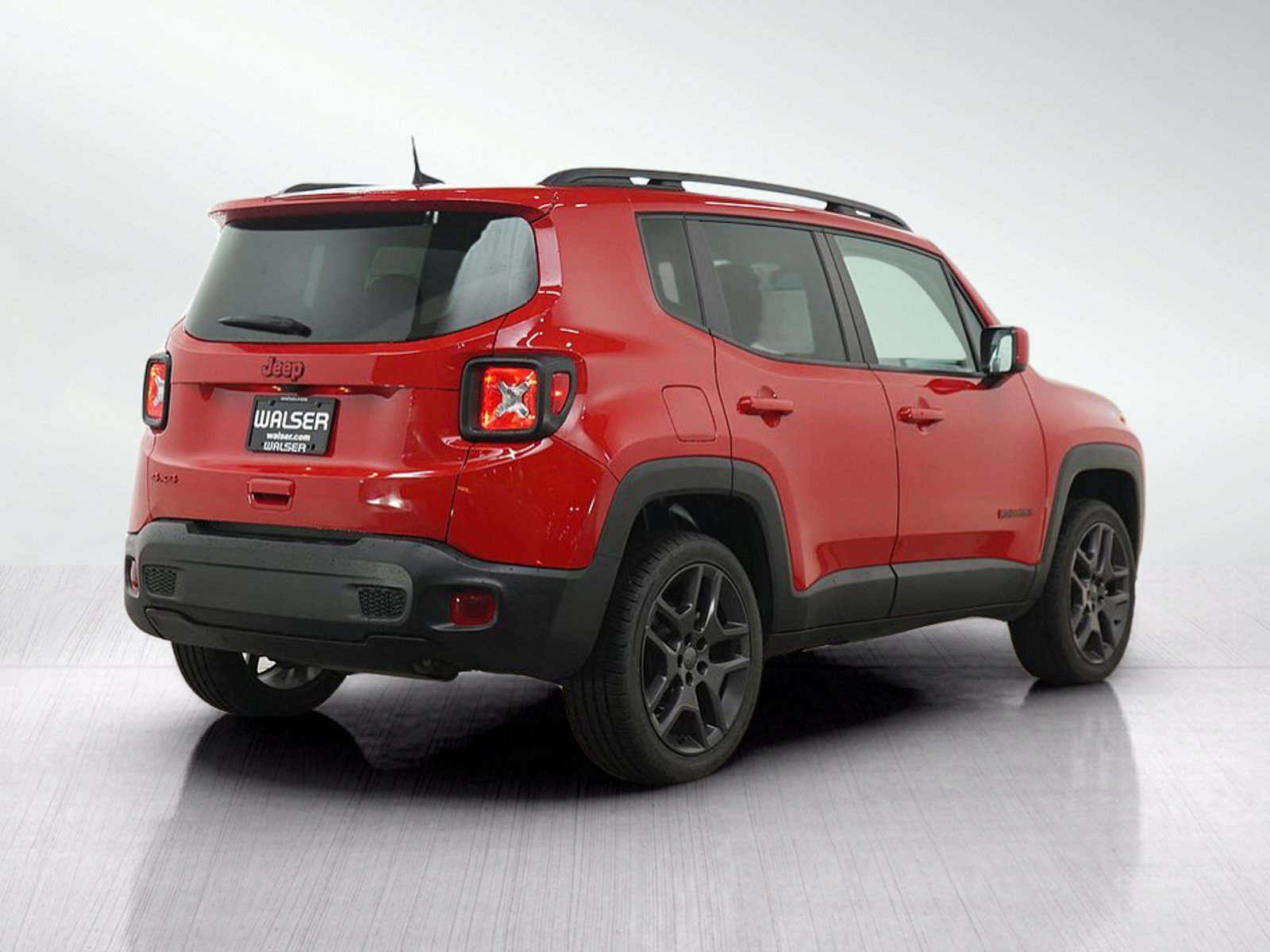 Used 2022 Jeep Renegade Latitude w/ Convenience Group AWD/4WD image 4