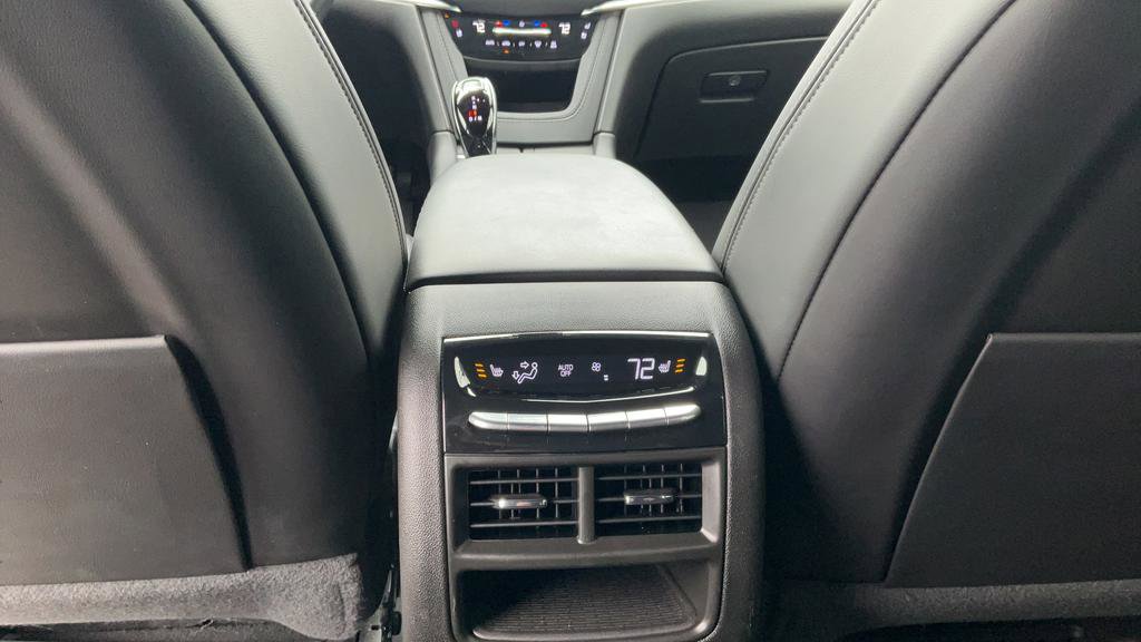 Certified 2024 Cadillac XT5 Premium Luxury AWD/4WD image 32