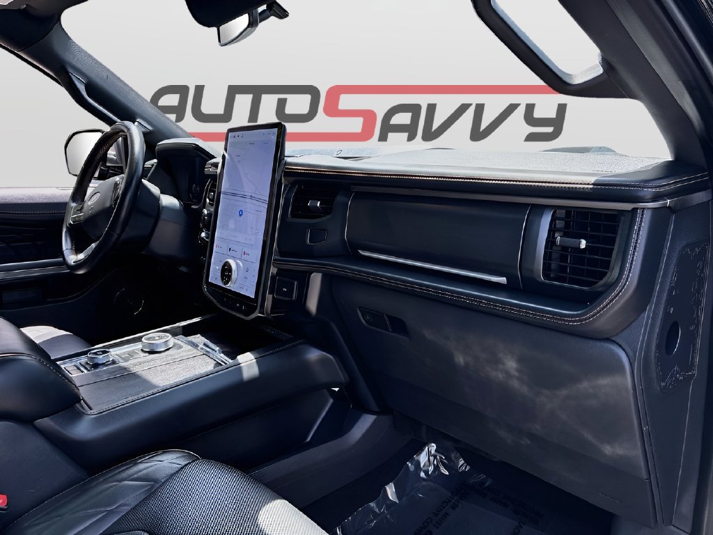 Used 2024 Ford Expedition Max Platinum AWD/4WD image 33